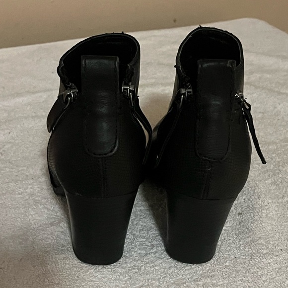 DV Dolce Vita Black Boots Sz 7 - Picture 5 of 13